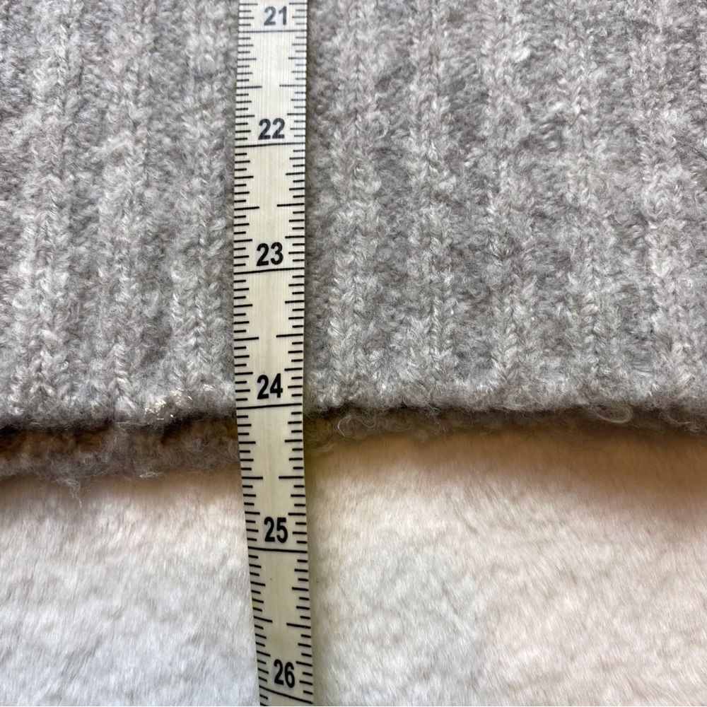 TopShop Gray Crew Neck Long Sleeve Sweater Size 2 - Picture 9 of 10